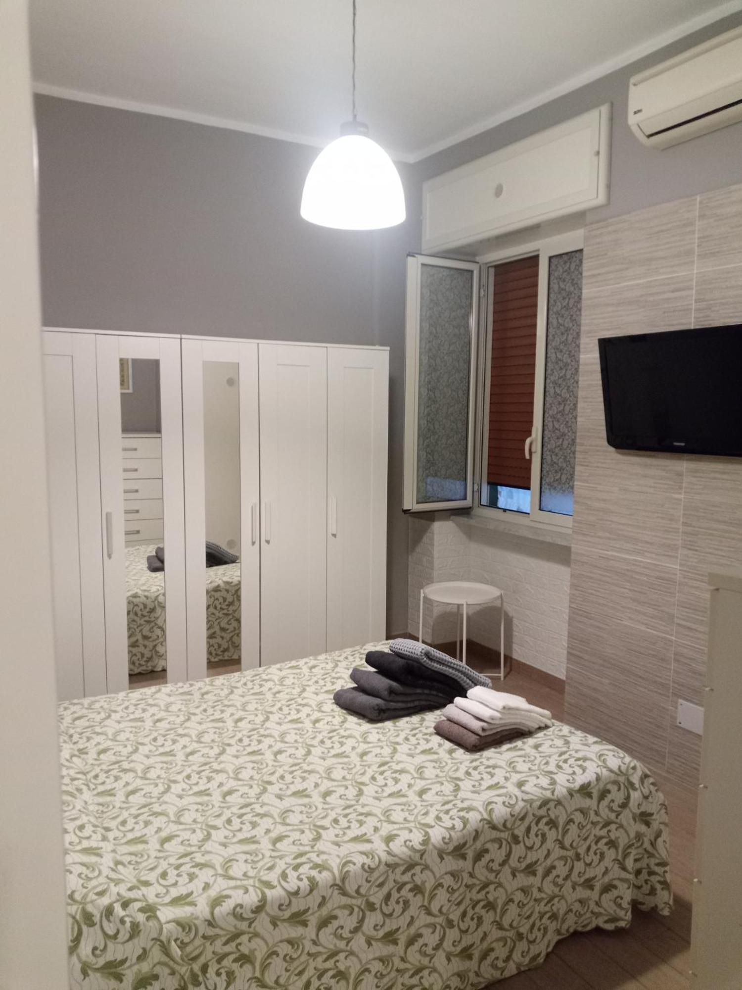 A Casa Di Francesca Apartment Napoli Ngoại thất bức ảnh